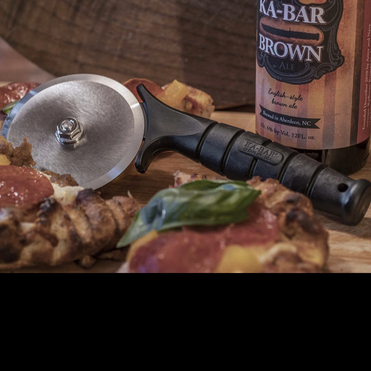 Ka-Bar Za-Saw Pizza Cutter - Image 2