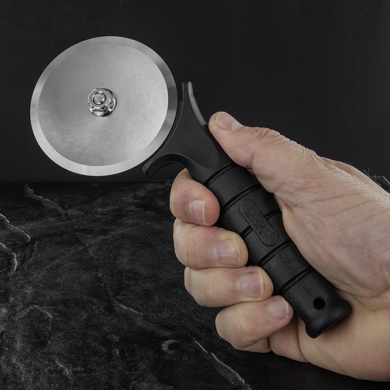 Ka-Bar Za-Saw Pizza Cutter - Image 4