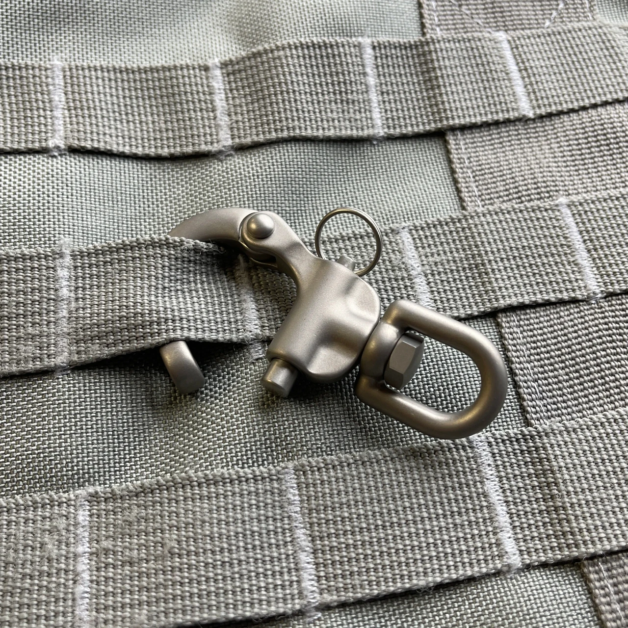 Maratac Titanium Quick Release Snap Shackle - Image 7