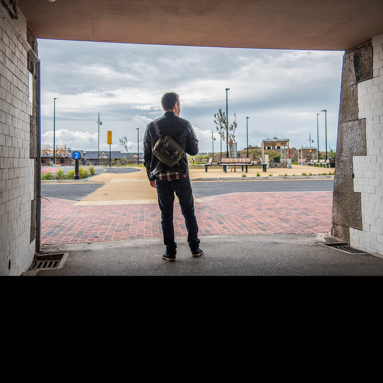 Magforce Survivor Shoulder Bag Waxed Canvas - Image 10